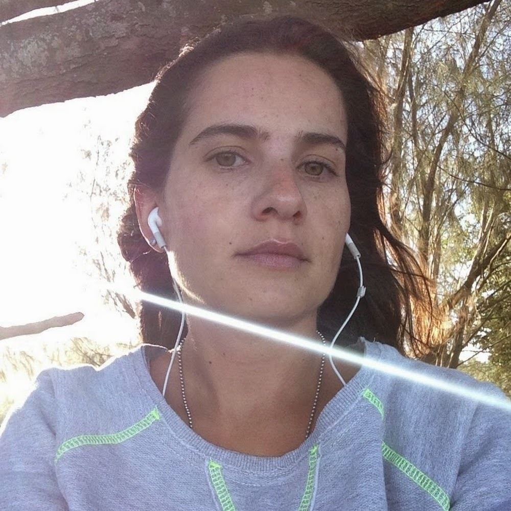 Meet your Posher, Ana carolina